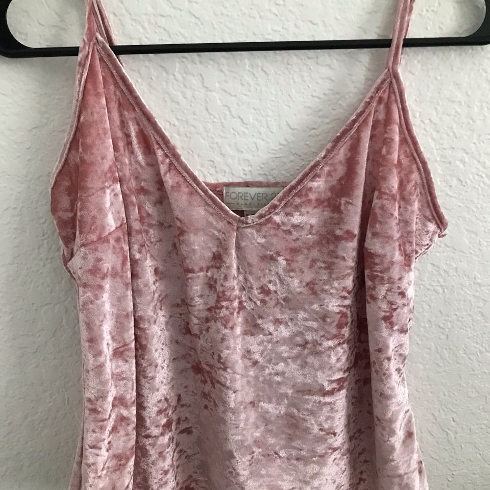 Pink velvet night top